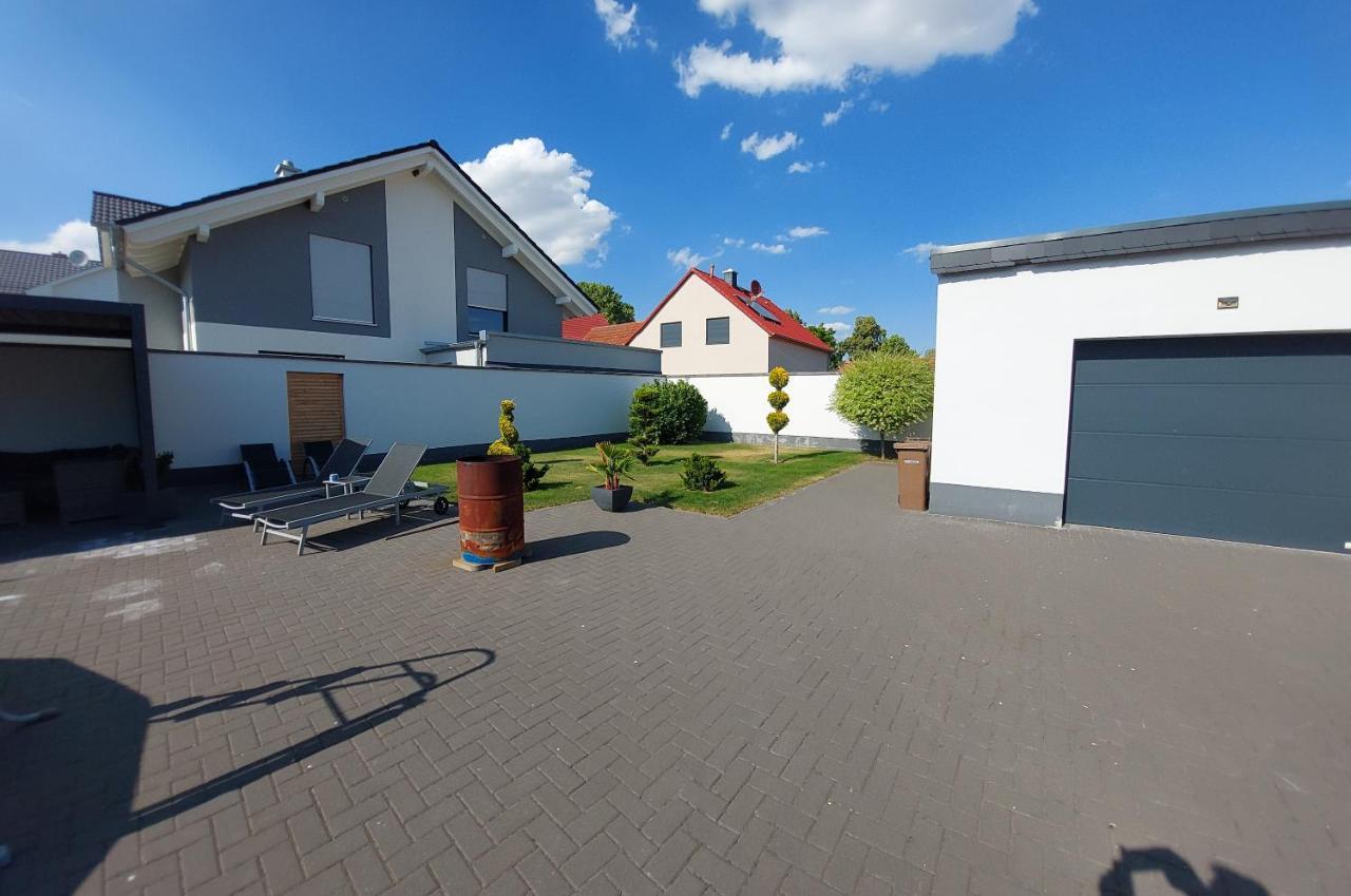 Ganze Ferienwohnung 5 Km Von Erfurt, Mit Kaffeevollautomat, Tv, Wlan, Boxspringbett, Schlafsofa Und Einkaufsmoeglichkeiten, Sehr Gute Anbindung Zur A71 Und A4, Kostenloser Oeff Parkplatz Fuer Pkw Und Transporter Elxleben Exteriér fotografie